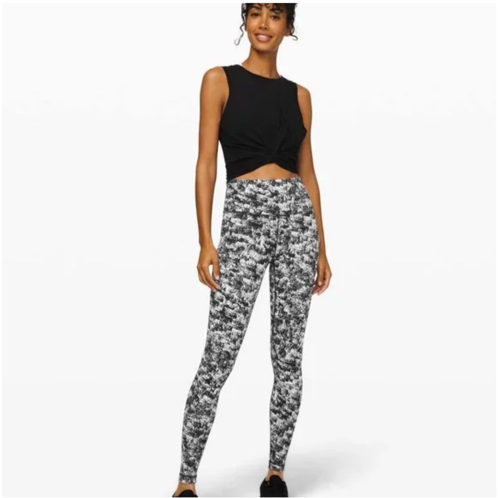 Lululemon Wunder Under High-Rise Tight 25”Luxtreme Misted Jacquard
Black White - Picture 2 of 7